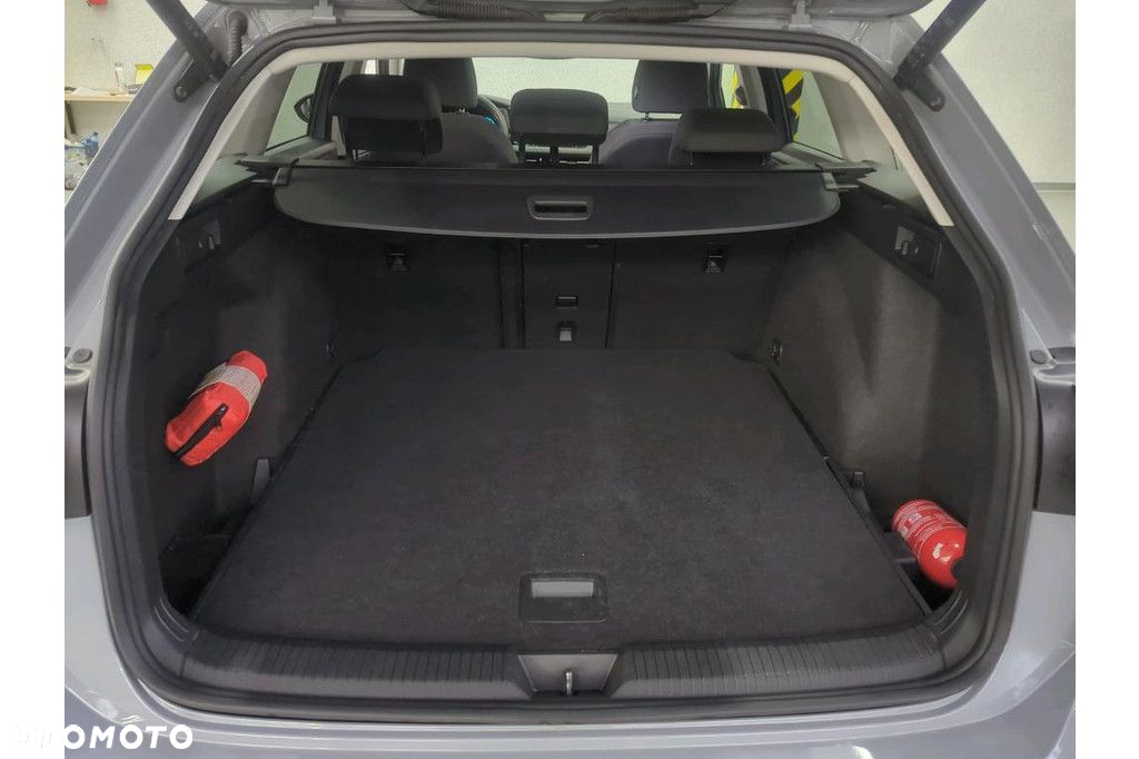 Volkswagen Golf - 13