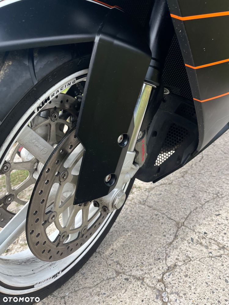 KTM RC 8 - 8