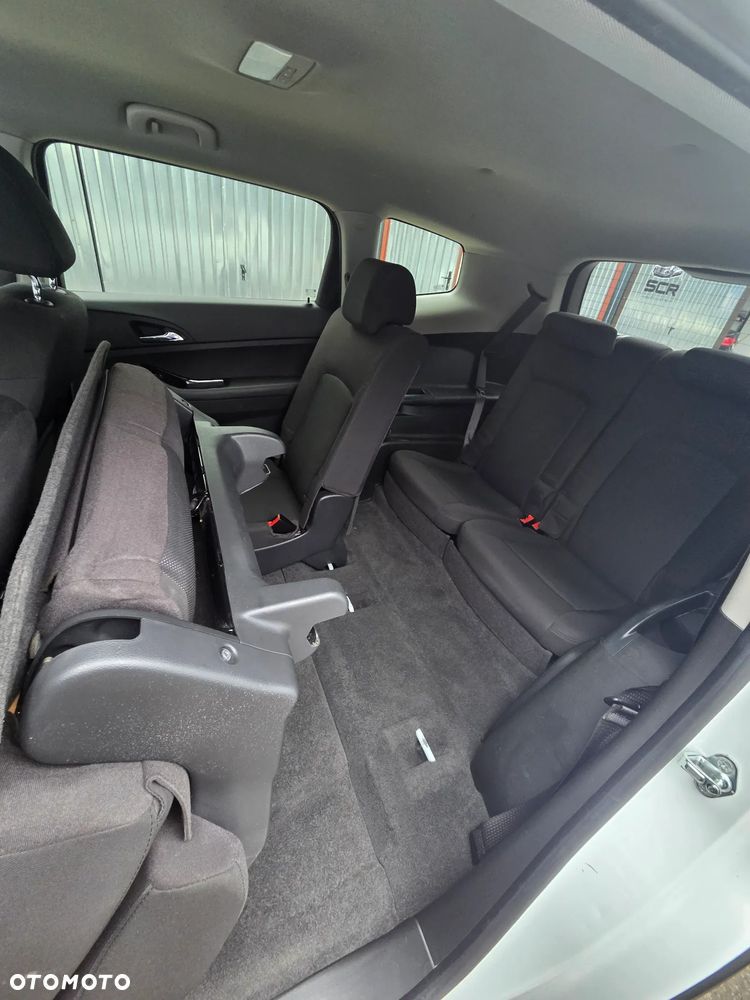 Chevrolet Orlando - 10