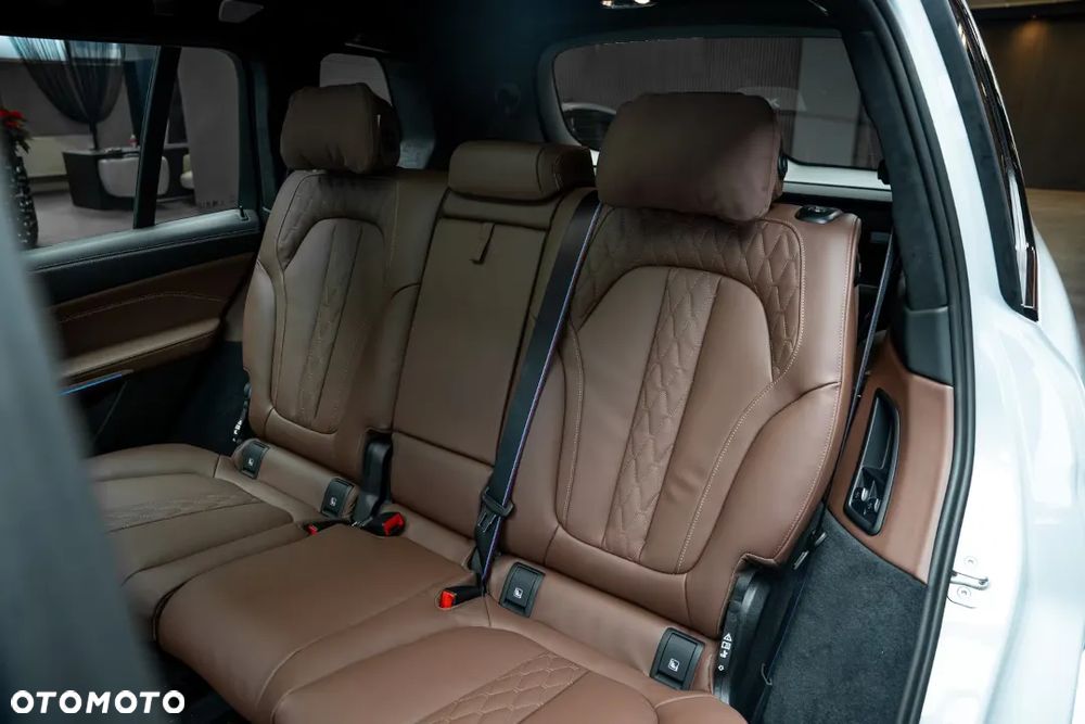 BMW X7 xDrive40d mHEV M Sport sport - 9