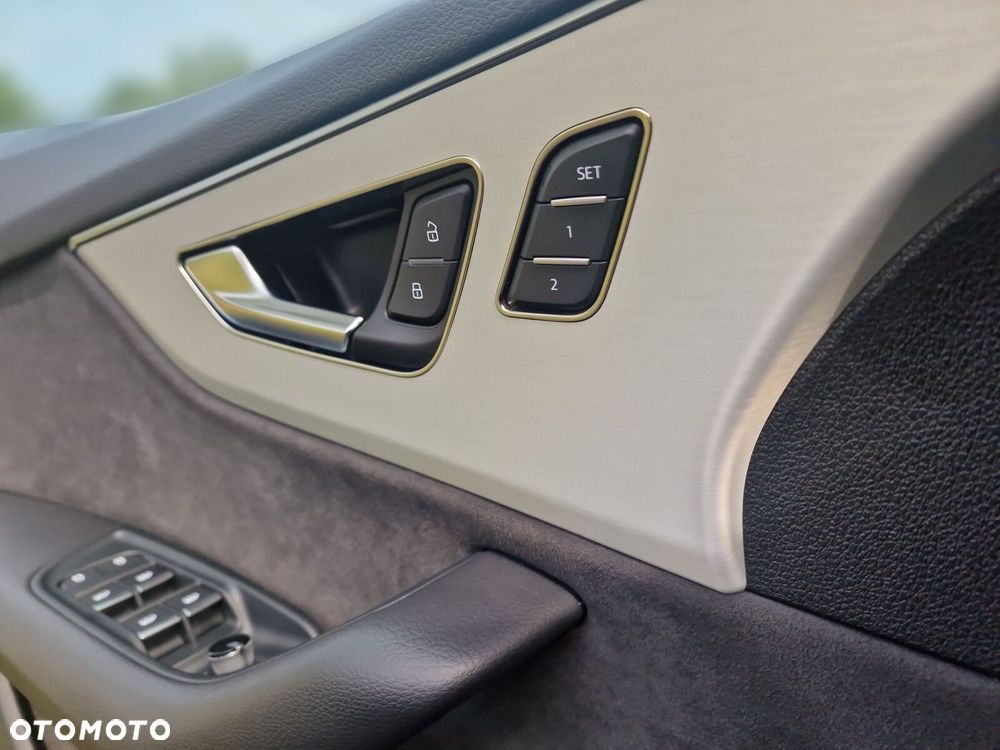 Audi SQ8 TFSI Quattro Tiptronic - 24