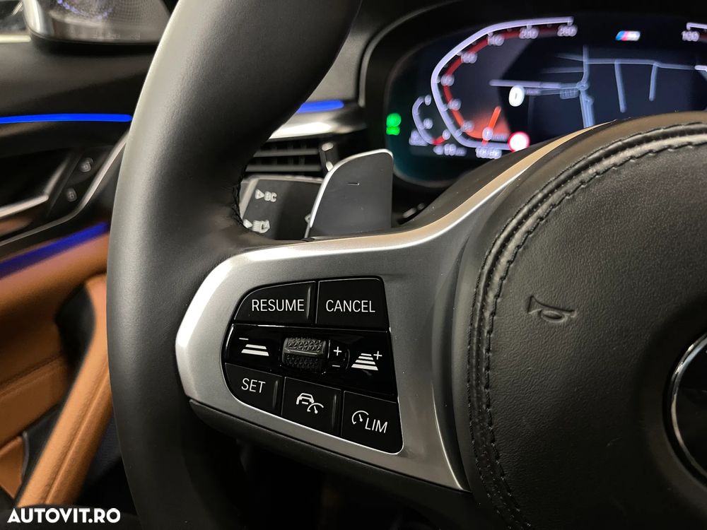 BMW Seria 5 530d xDrive Aut. M Sport Edition - 36