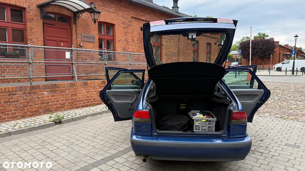 Saab 9-3 S 2.0i - 18