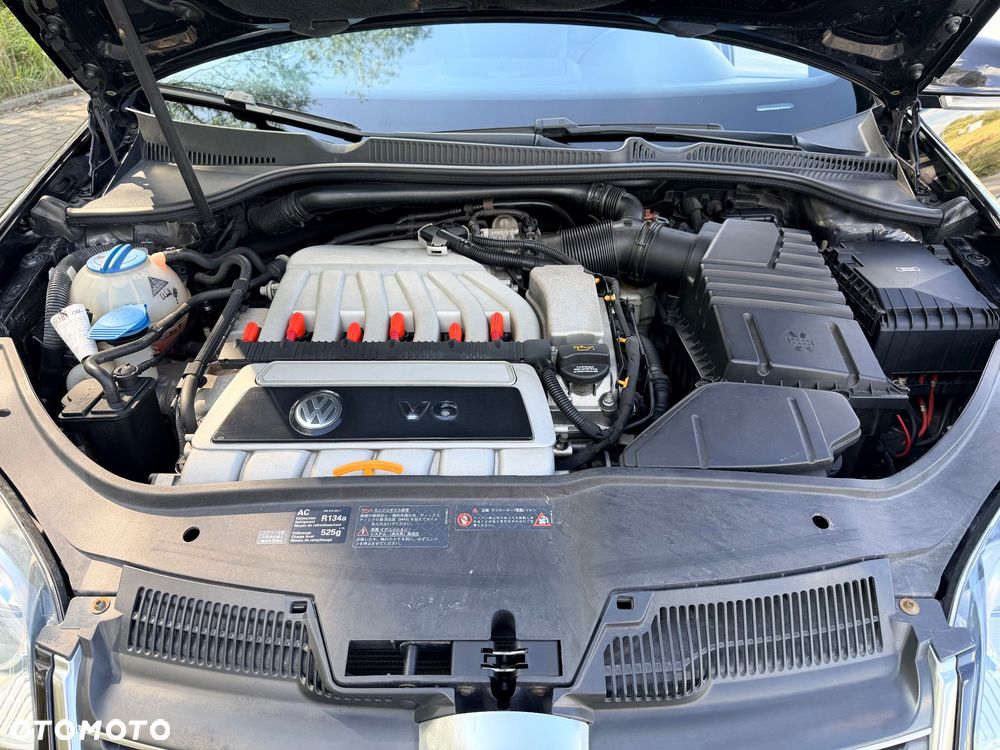 Volkswagen Golf R32 - 23