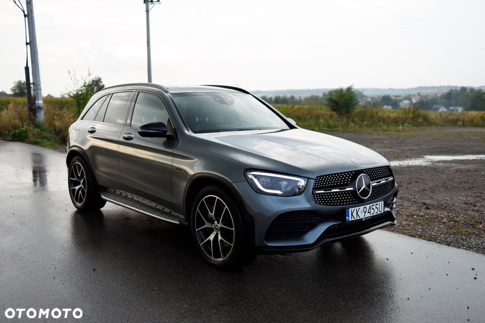 Mercedes-Benz GLC 300 de 4Matic 9G-TRONIC AMG Line Plus - 2