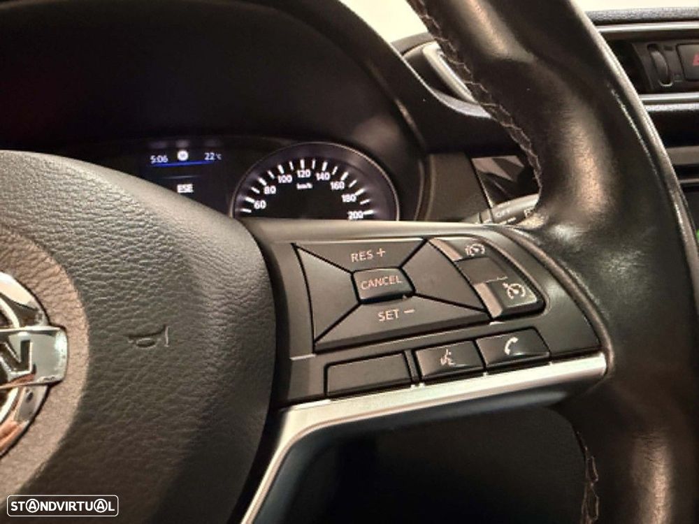 Nissan Qashqai 1.5 dCi N-Connecta - 17
