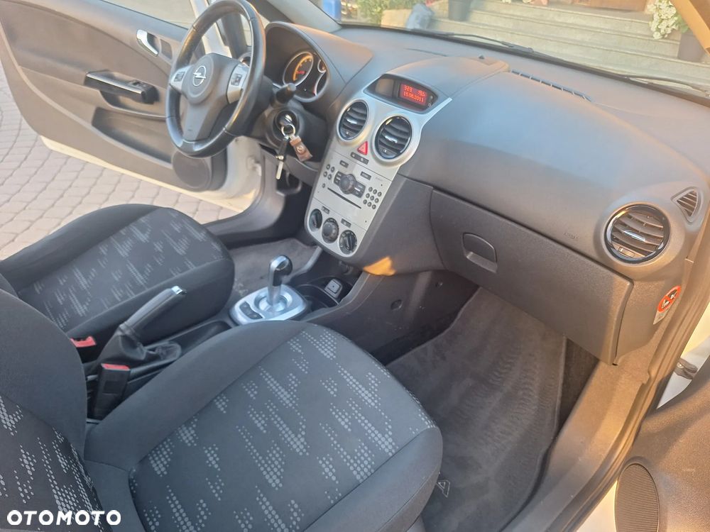 Opel Corsa 1.2 16V Color Edition EasyTronic - 8