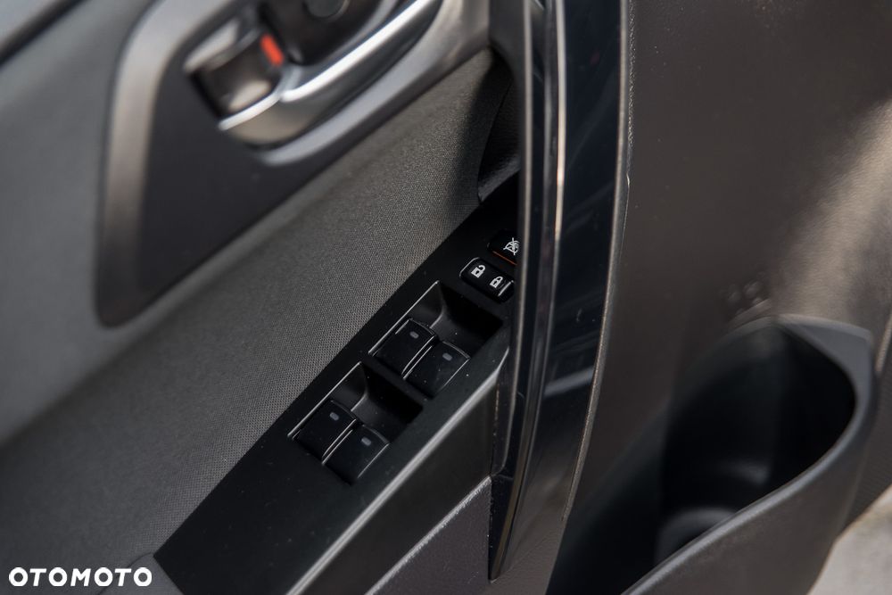 Toyota Auris 1.8 VVT-i Automatik Edition-S - 38