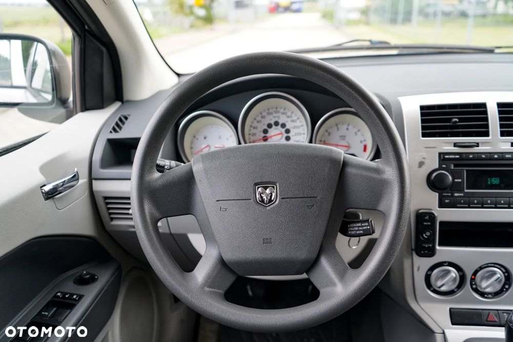 Dodge Caliber 1.8 SXT - 23