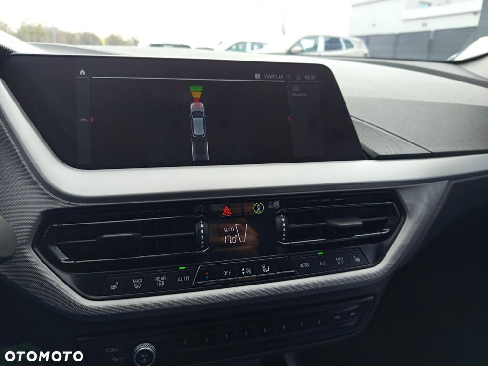 BMW Seria 1 - 18