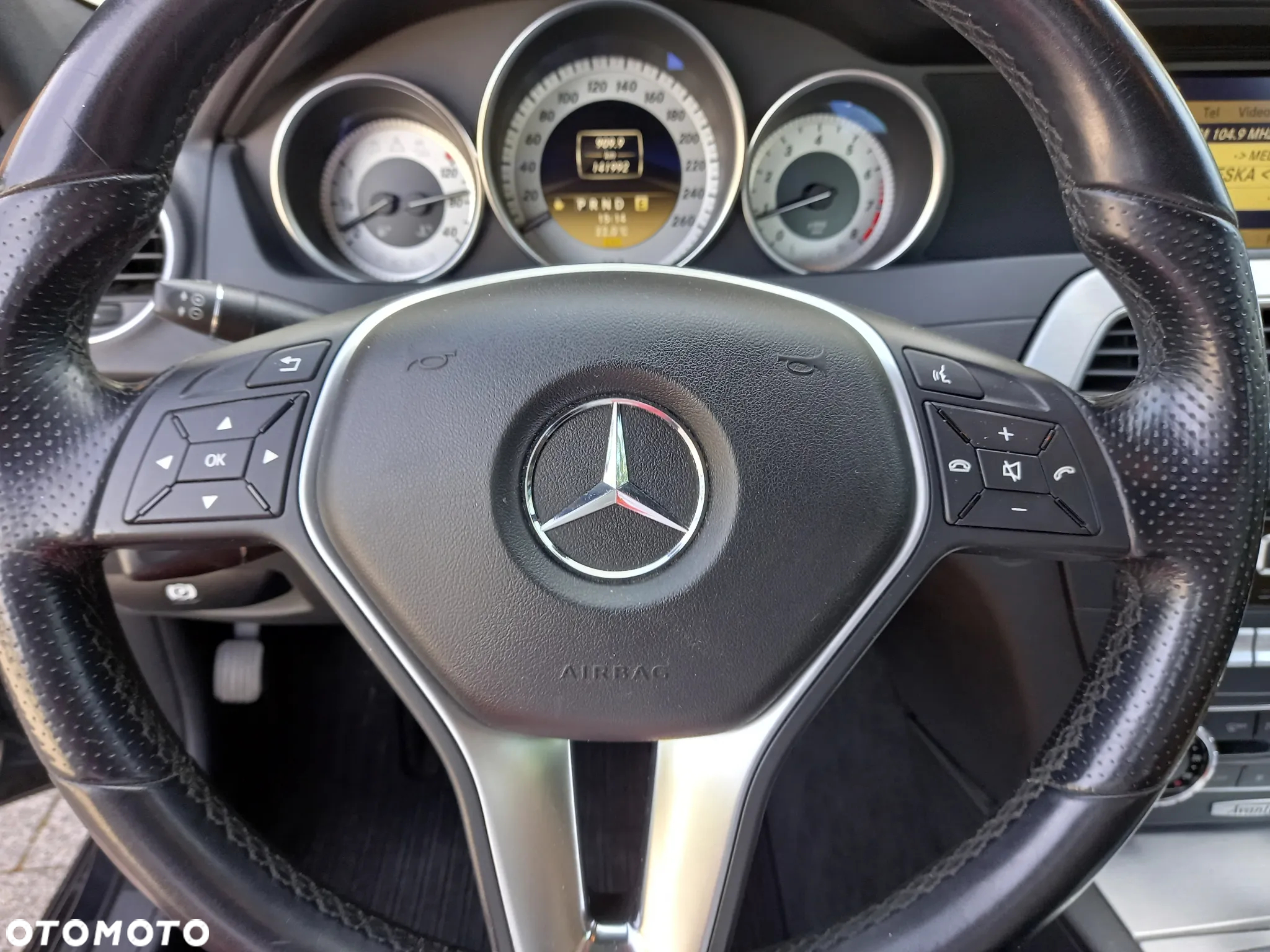 Mercedes-Benz Klasa C 250 CGI BlueEff Avantgarde - 22