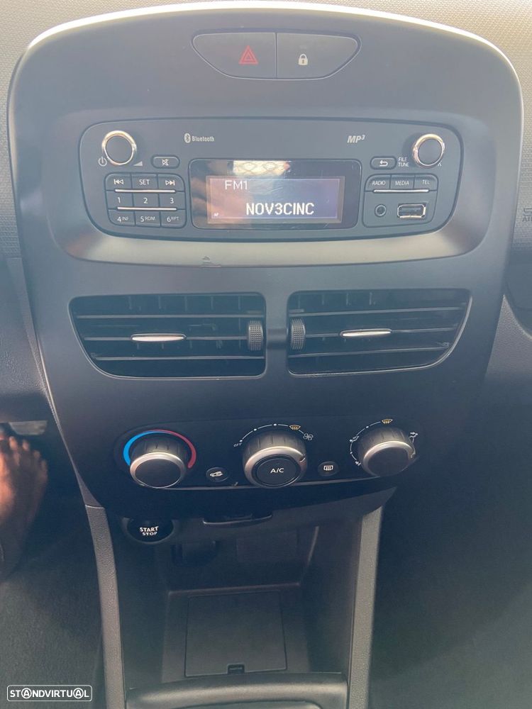 Renault Clio - 20