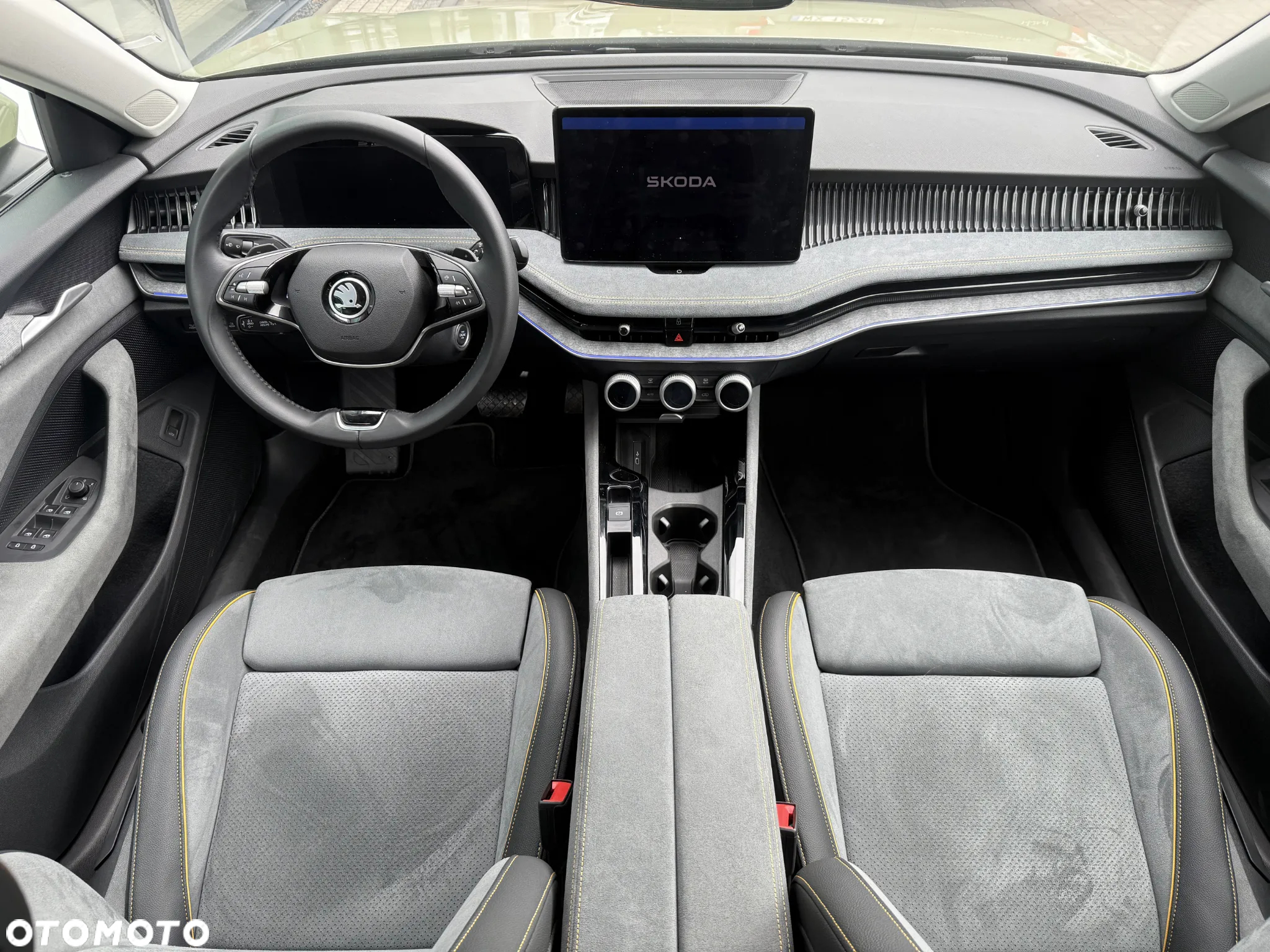Skoda Superb 2.0 TDI SCR Selection DSG - 11