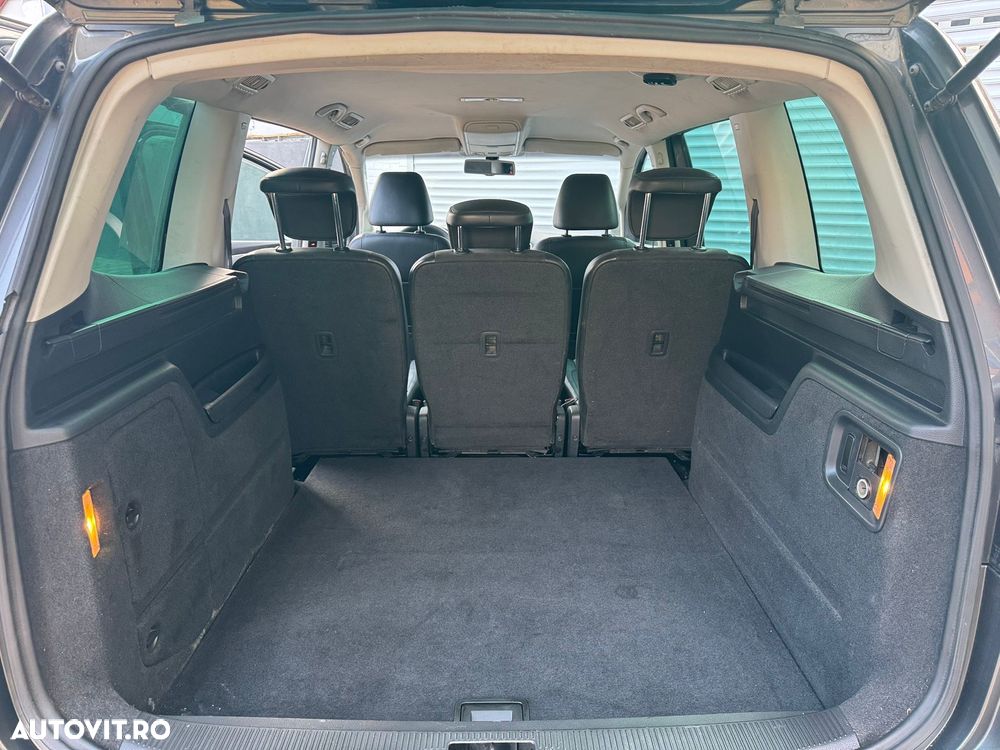 Volkswagen Sharan 2.0 TDI DSG Blue Motion Highline - 8