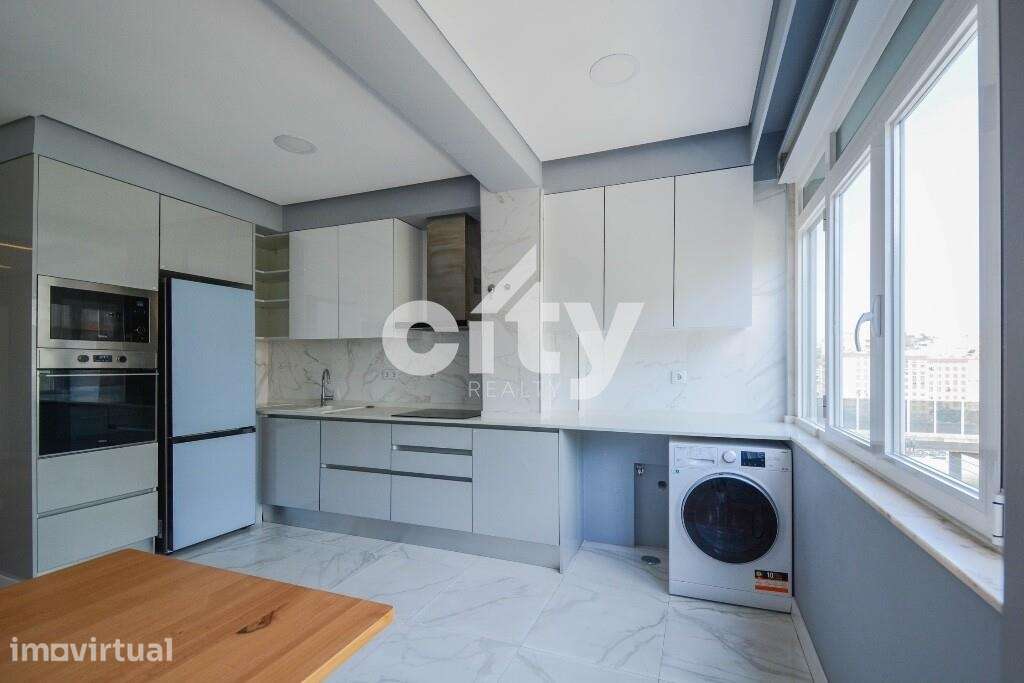 T2 Remodelado para Arrendamento | Pontinha | 80 m2 | Metro a 5 minutos - Grande imagem: 3/34