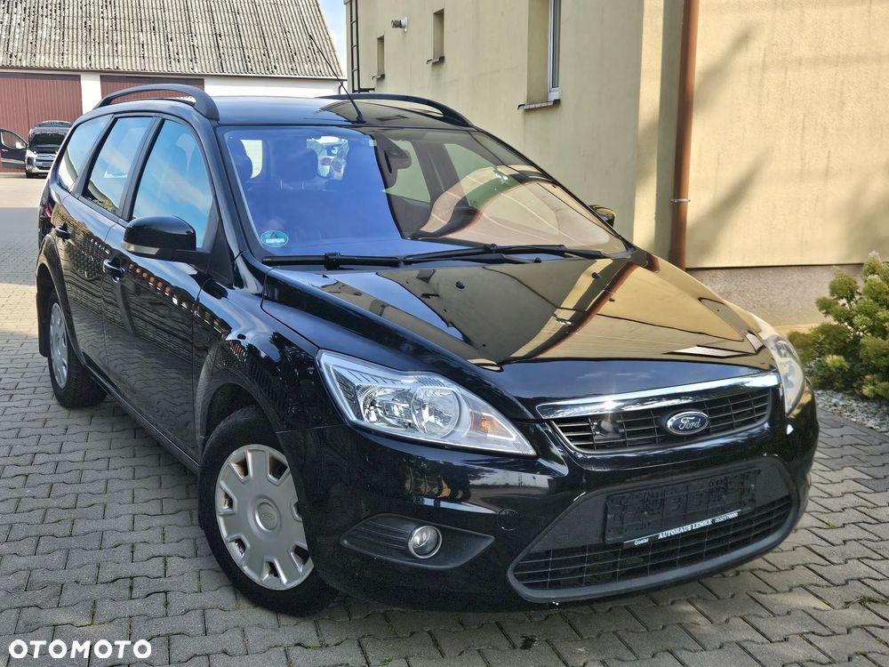 Ford Focus 1.8 FF Ambiente - 31