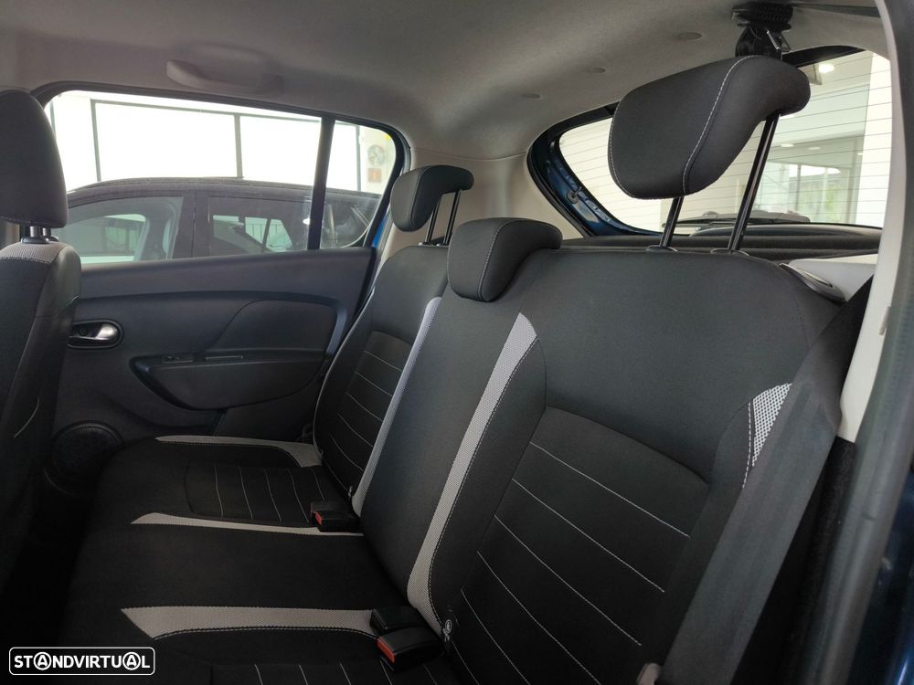Dacia Sandero 0.9 TCe Stepway - 11