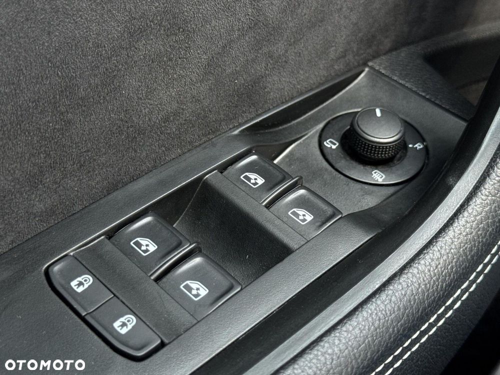 Skoda Superb 2.0 TDI SCR 4x4 Sportline DSG - 22