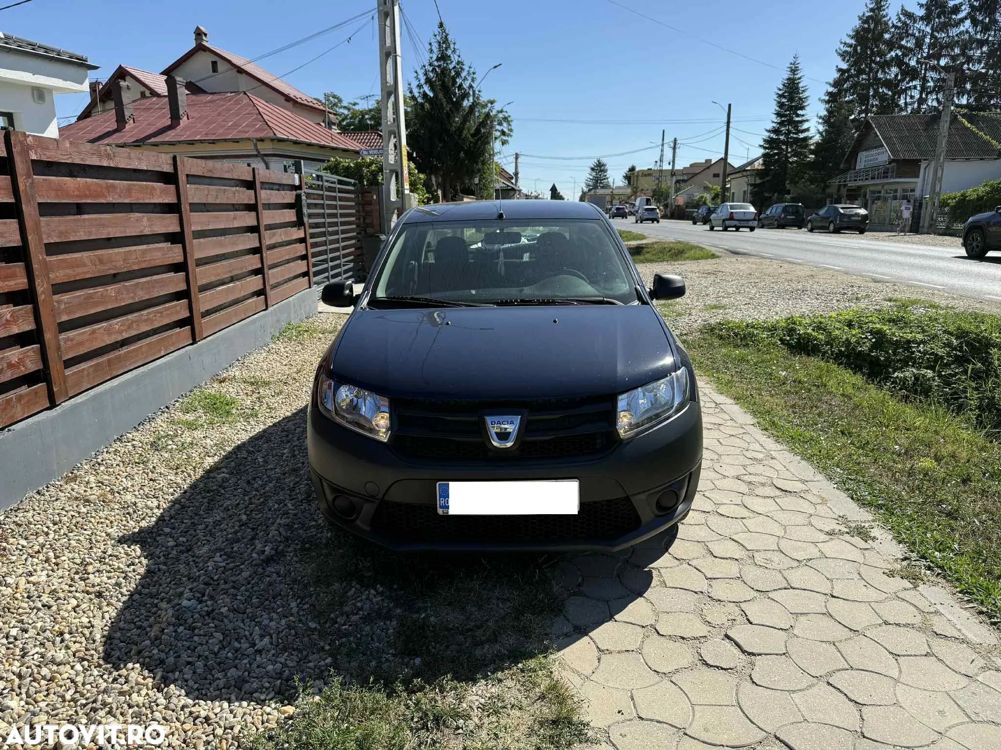 Dacia Logan - 1