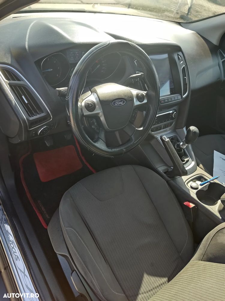 Ford Focus 1.6 TDCI DPF Titanium - 11