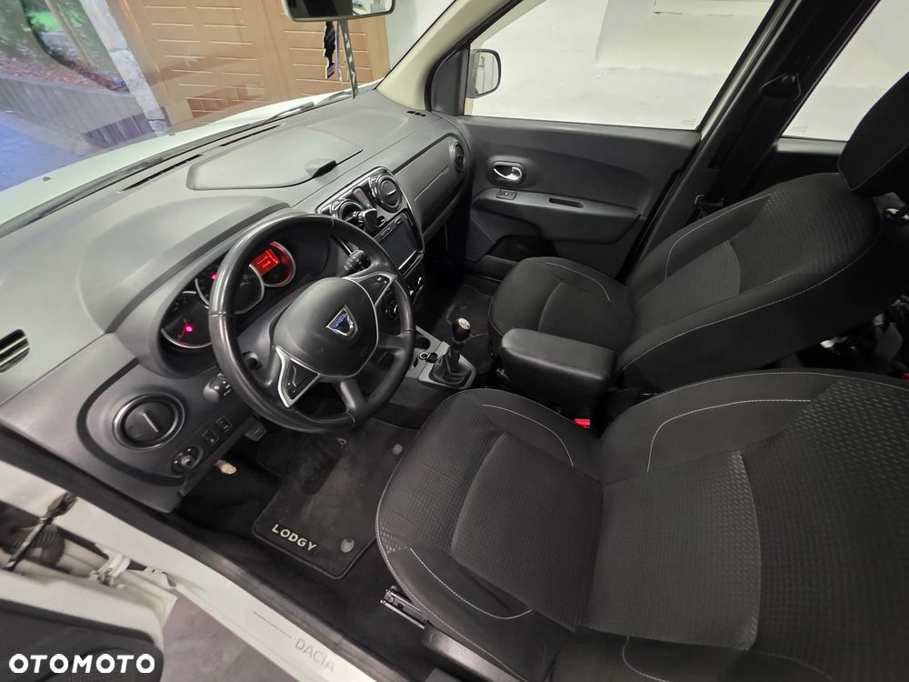 Dacia Lodgy dCi 110 Comfort - 16