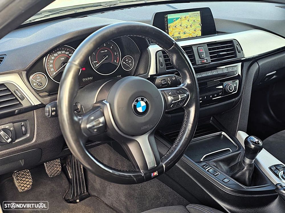 BMW 318 d M Sport - 11