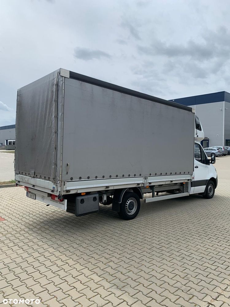 Mercedes-Benz Sprinter - 14