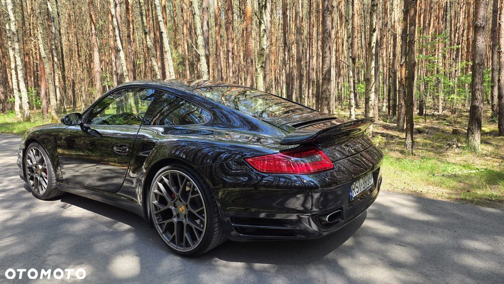 Porsche 911 - 9