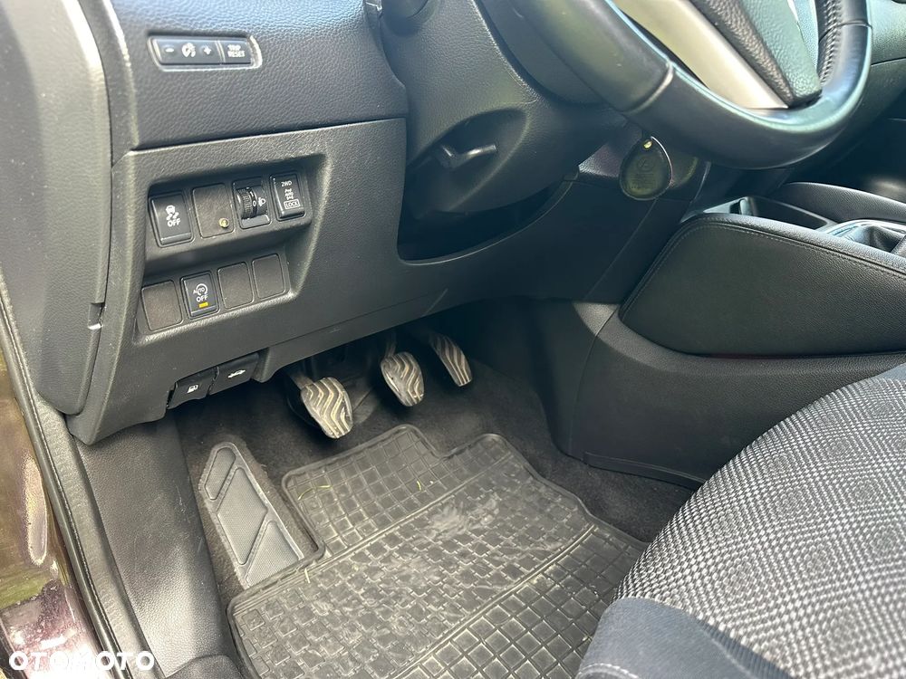Nissan Qashqai 1.6 DCi 4x4 Visia - 7