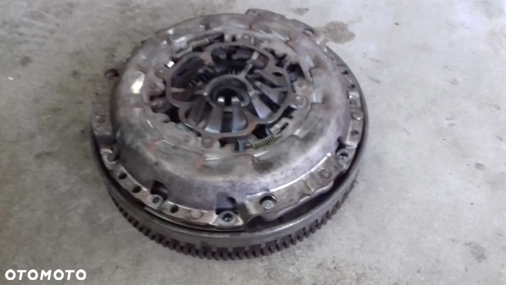 sprzęgło koło dwumasowe A6 C6 2.7 TDI