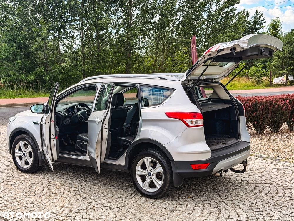 Ford Kuga 1.5 EcoBoost 2x4 Titanium - 23