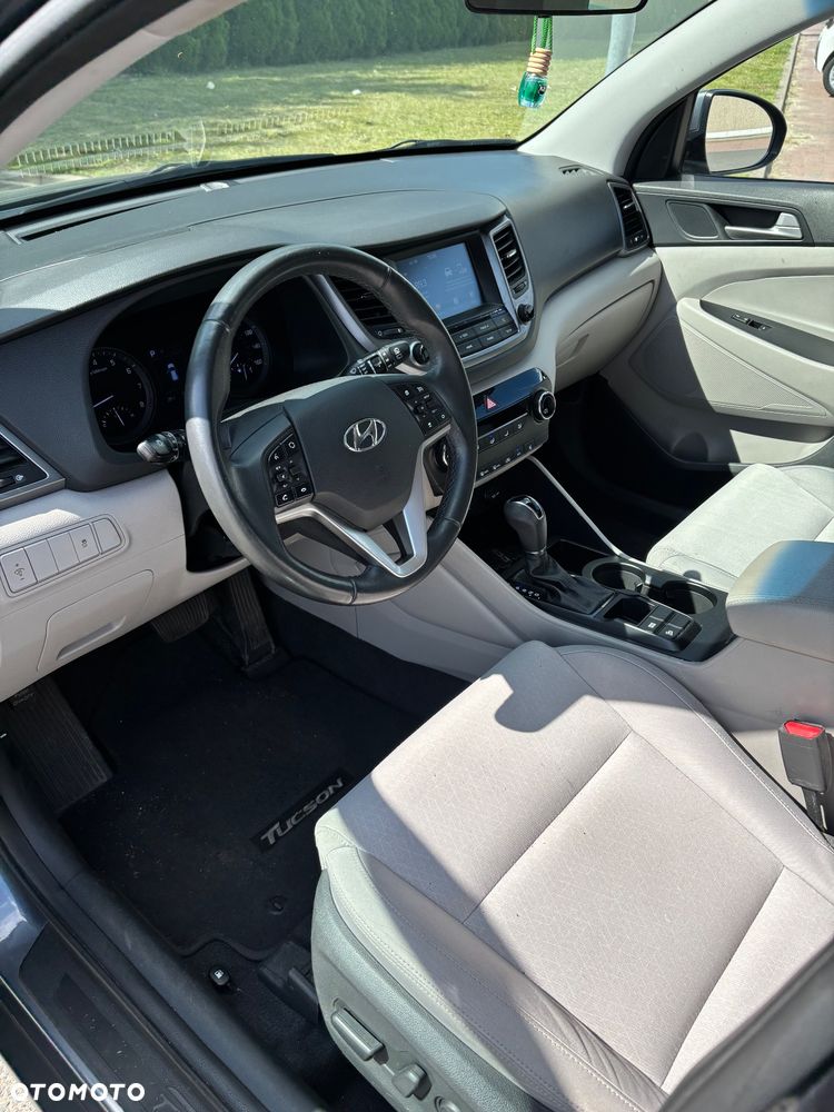 Hyundai Tucson - 10