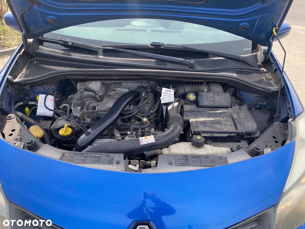 Renault Clio - 14