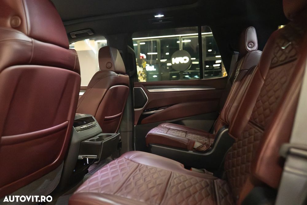 Cadillac Escalade - 10