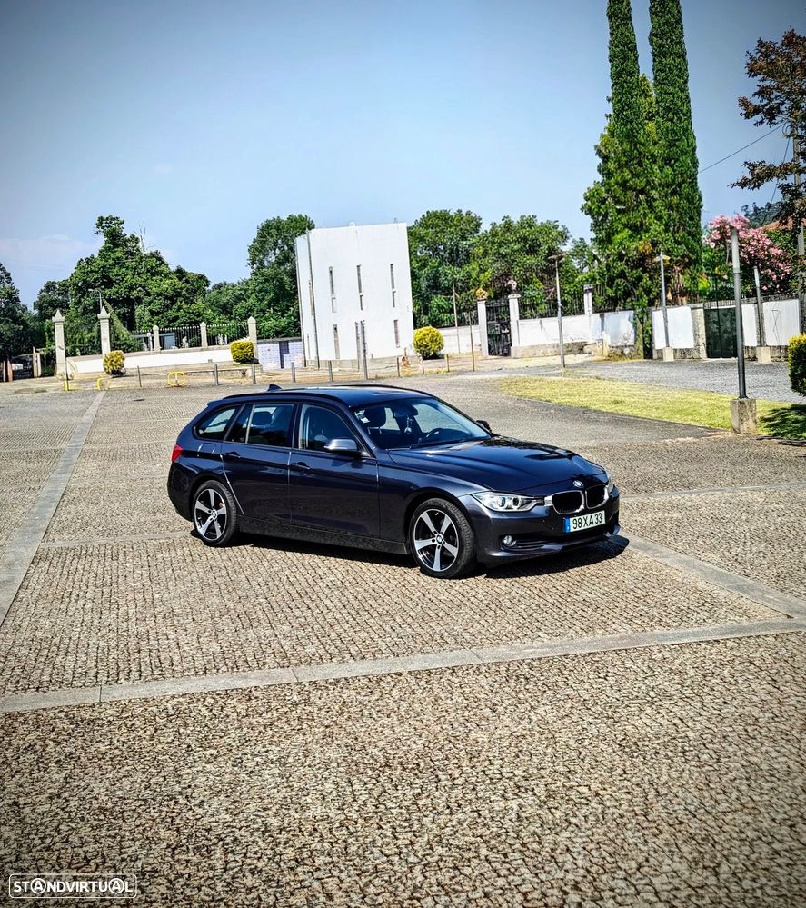 BMW 320 d Pack M - 40