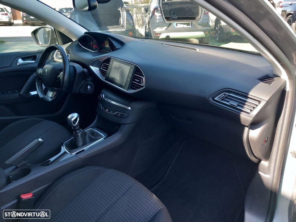 Peugeot 308 SW 1.6 BlueHDi Allure - 11