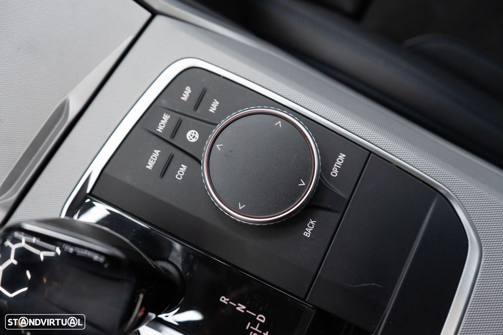 BMW 320 d Pack M Auto - 33