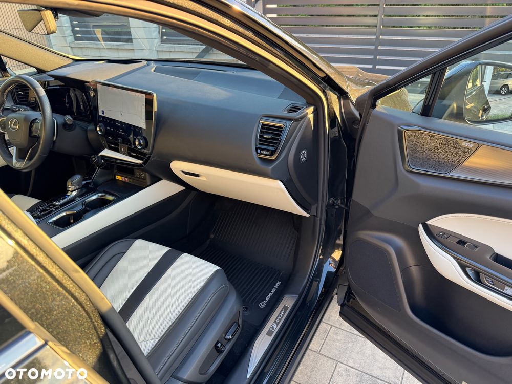 Lexus NX 350h F Sport AWD - 21