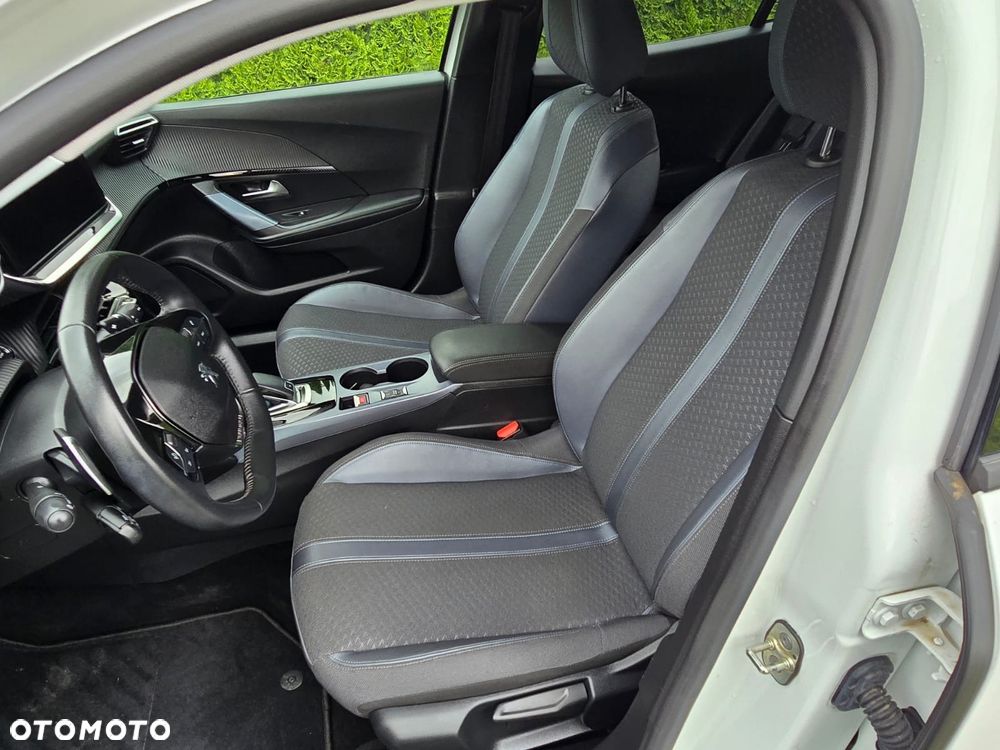 Peugeot 2008 - 19