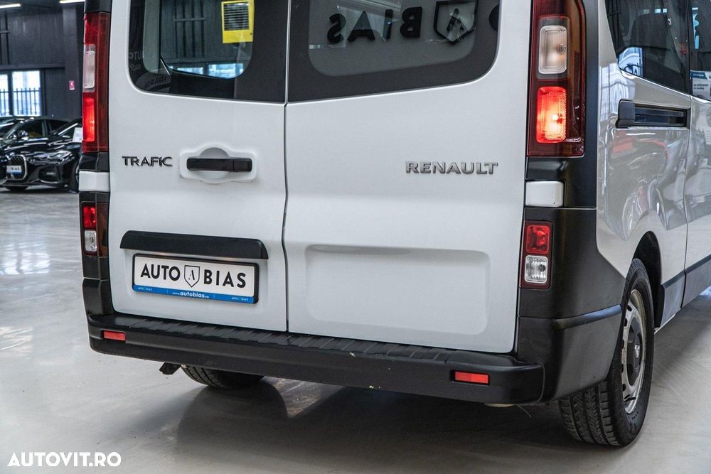 Renault Trafic 2.0 Blue dCi 120 Combi L2H1 8+1 locuri Authentique - 12
