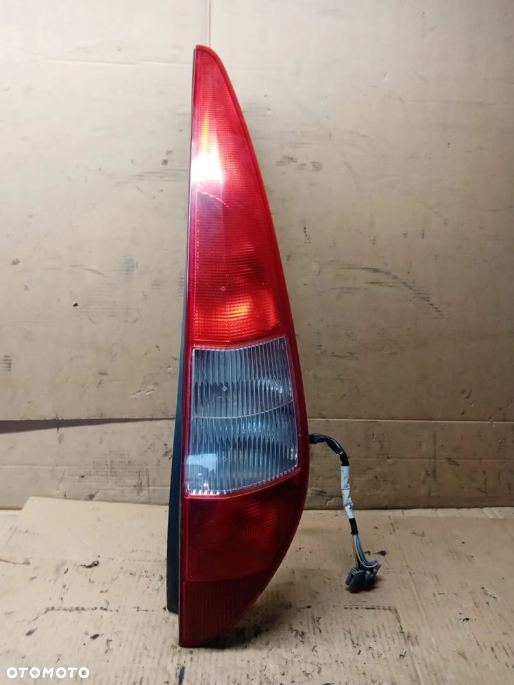 Lampa prawy tył tylna prawa Ford Mondeo MK3 Kombi 1S71-13404-C - 1