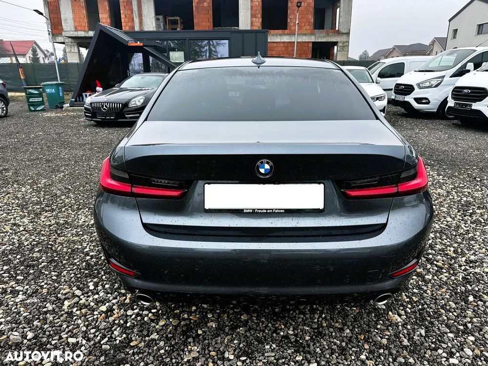 BMW Seria 3 320i xDrive Aut. Advantage - 3