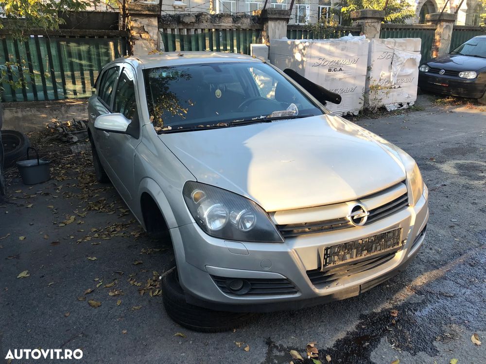 Dezmembrez Opel Astra H 1,6 benzina 2005 Z167