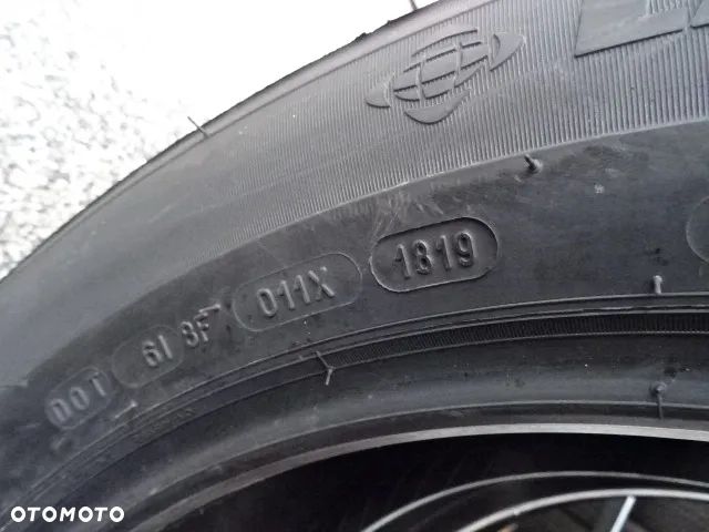 235/55/R19 101H Michelin Latitude Alpin - 9