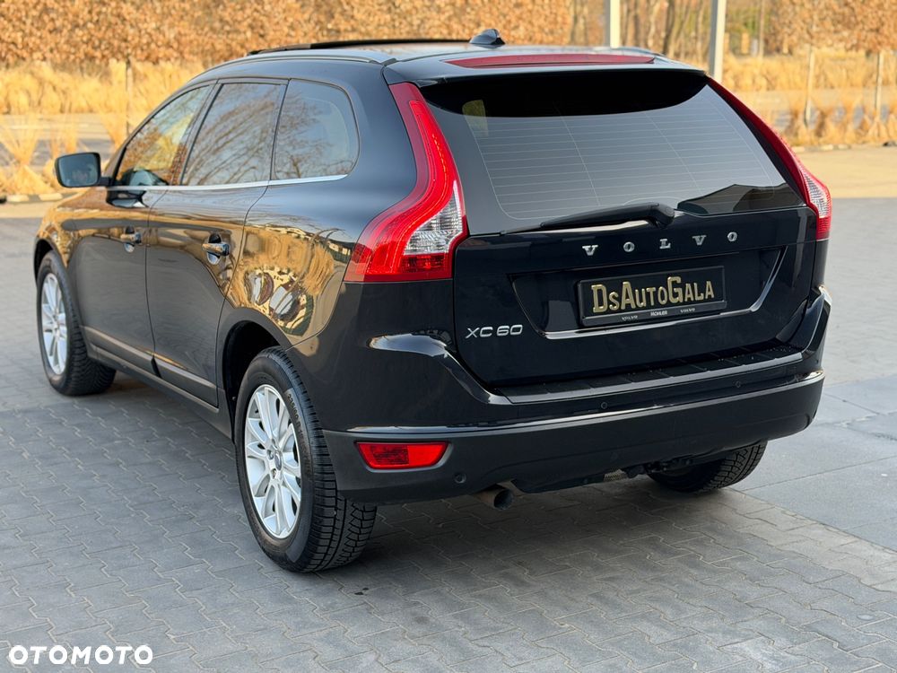 Volvo XC 60 2.4D Summum - 11