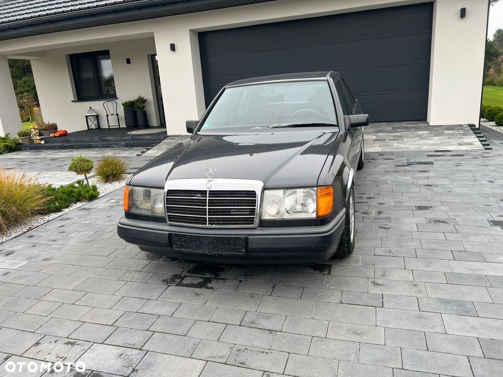 Mercedes-Benz W124 (1984-1993) - 1