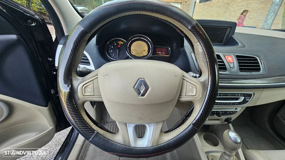 Renault Mégane Sport Tourer 1.5 dCi Dynamique S - 25
