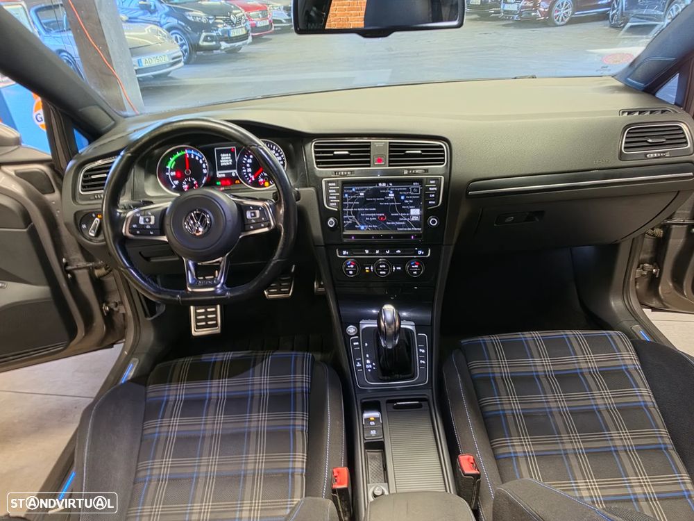 VW Golf 1.4 GTE Plug-In-Hybrid DSG - 5