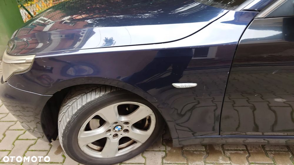 BMW Seria 5 525d xDrive Touring - 2
