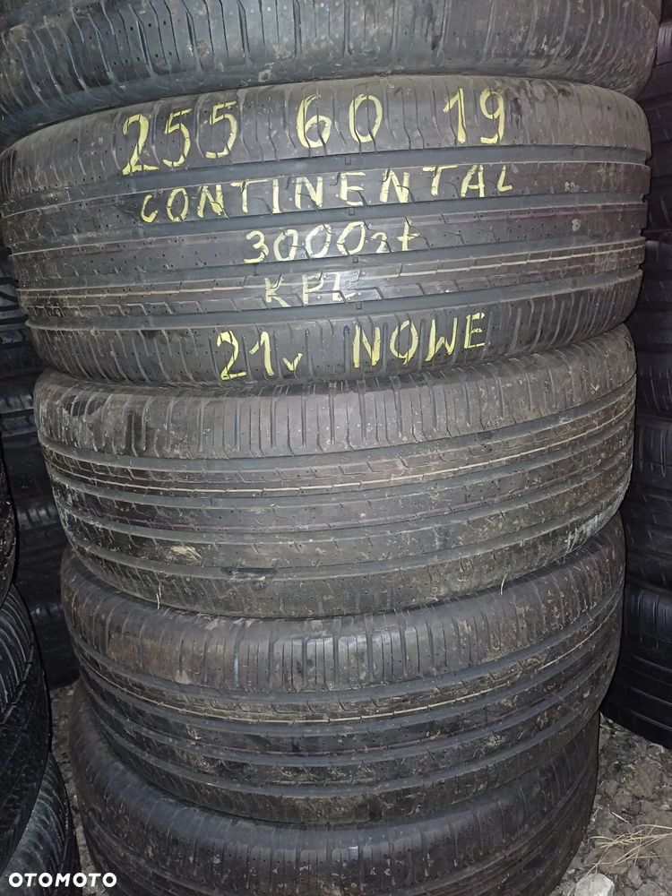 255/60/19 Continental